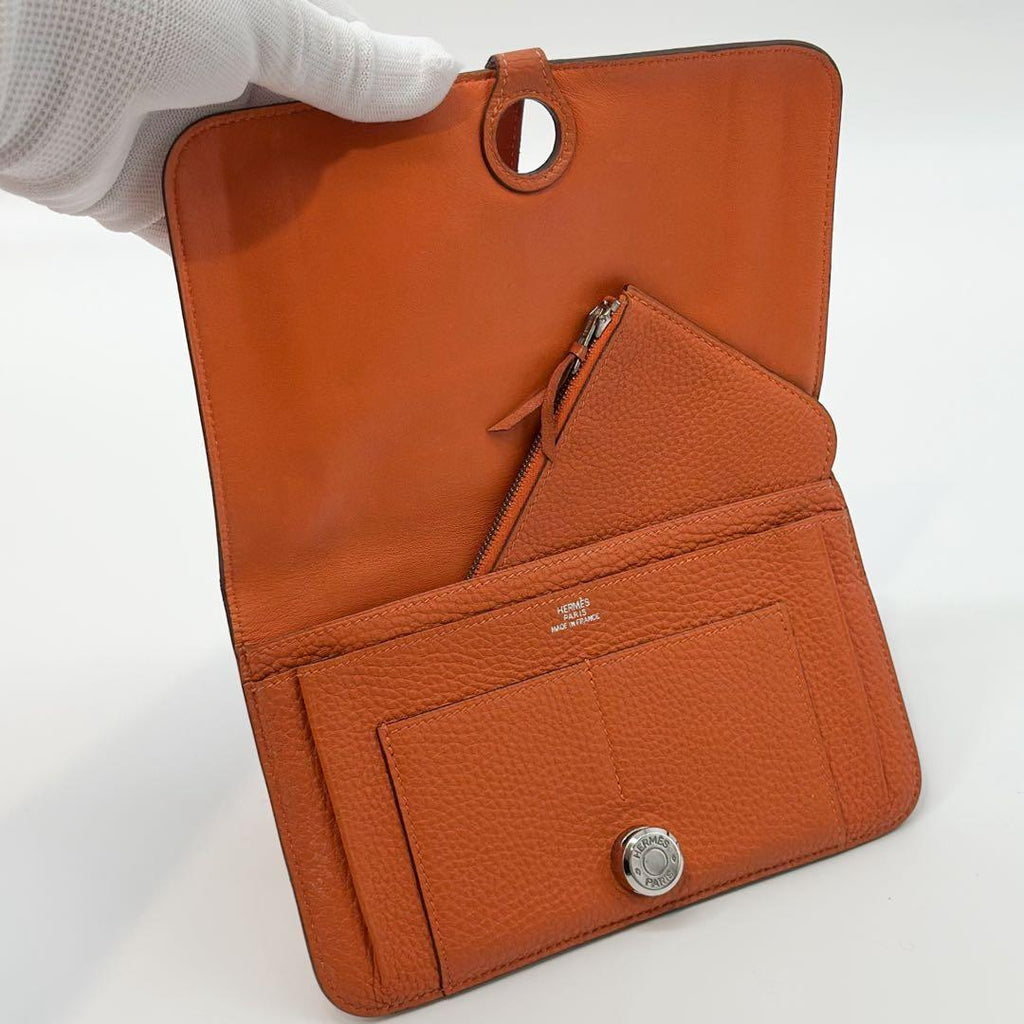 Hermes Dogon GM Orange Bifold Taurillon Clemence Wallet — view 7
