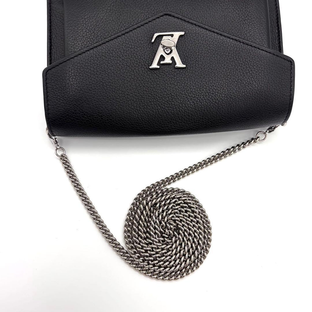 Louis Vuitton Pochette Lockme Chain 2-Way Shoulder Bag — view 4