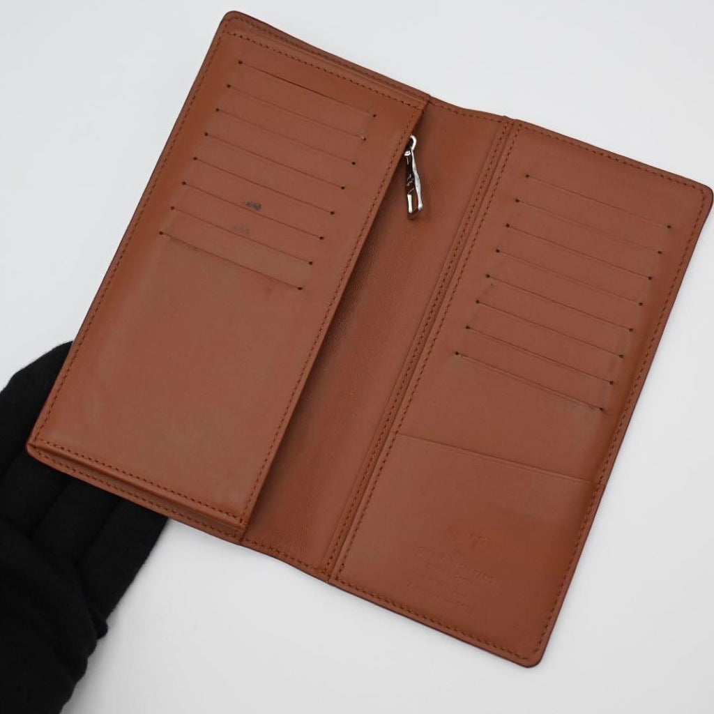 Louis Vuitton Epi XL Portefeuille Brazza Wallet Brown Limited — view 3