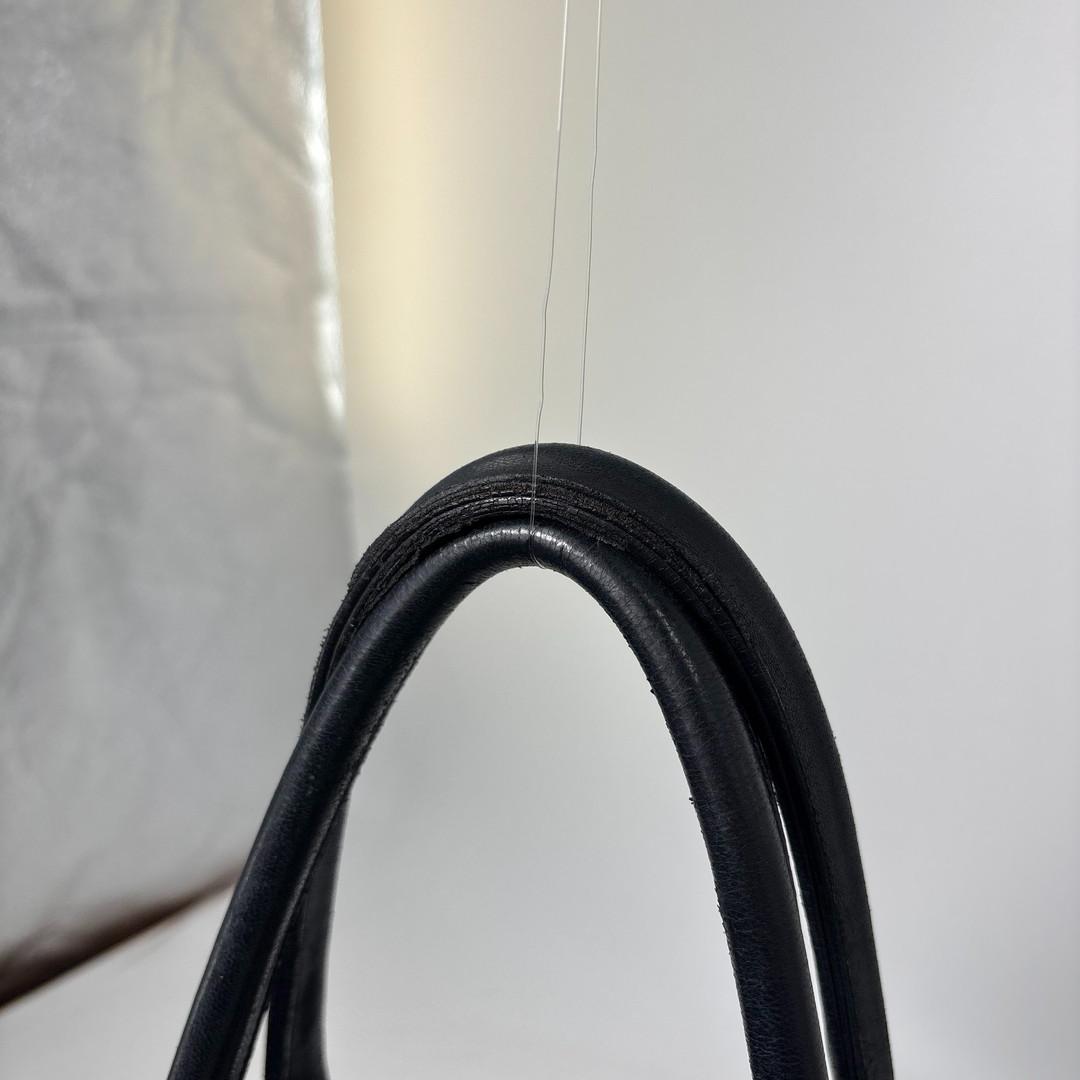 Bottega Veneta Intrecciato Cabas PM Tote Bag Black — view 6