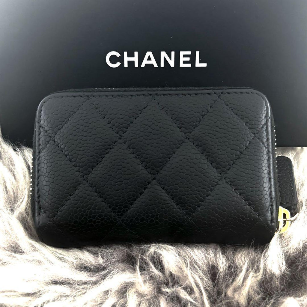 Chanel Wallet Quilted Caviar Round Zip Coin Purse — view 5