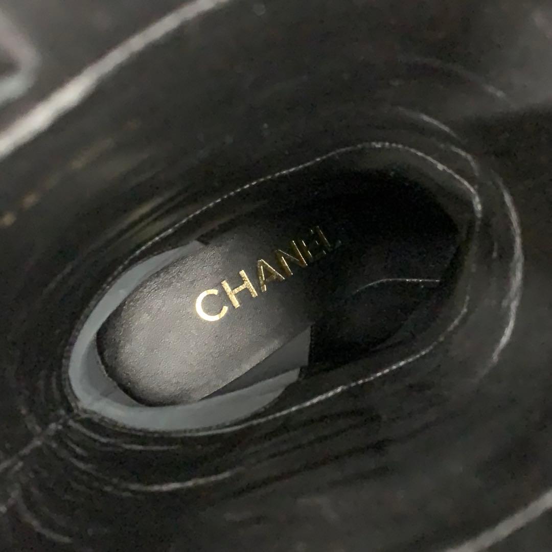 Chanel Tweed Leather CC Logo Long Boots White Black — view 7