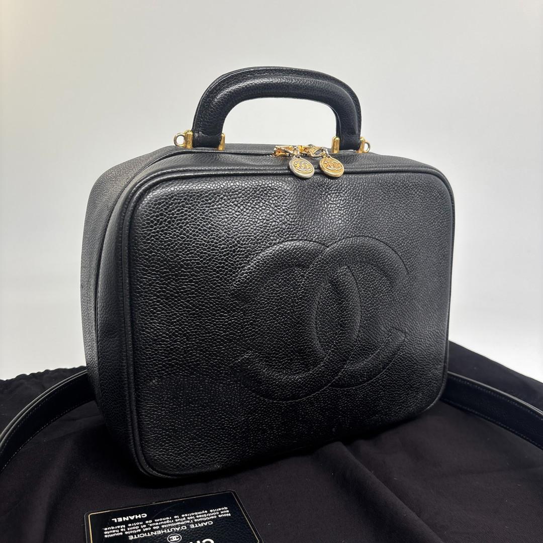 Chanel Super Caviar Leather Vanity Shoulder — view 3