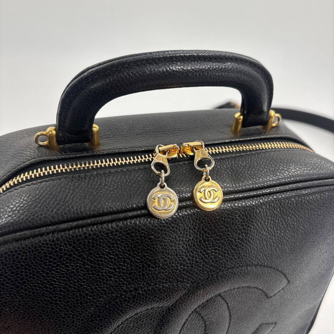 Chanel Super Caviar Leather Vanity Shoulder — view 6