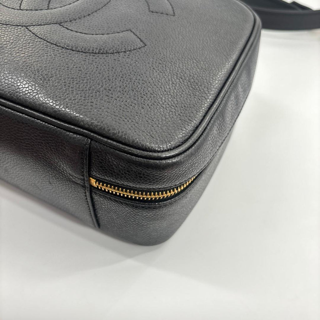 Chanel Super Caviar Leather Vanity Shoulder — view 8