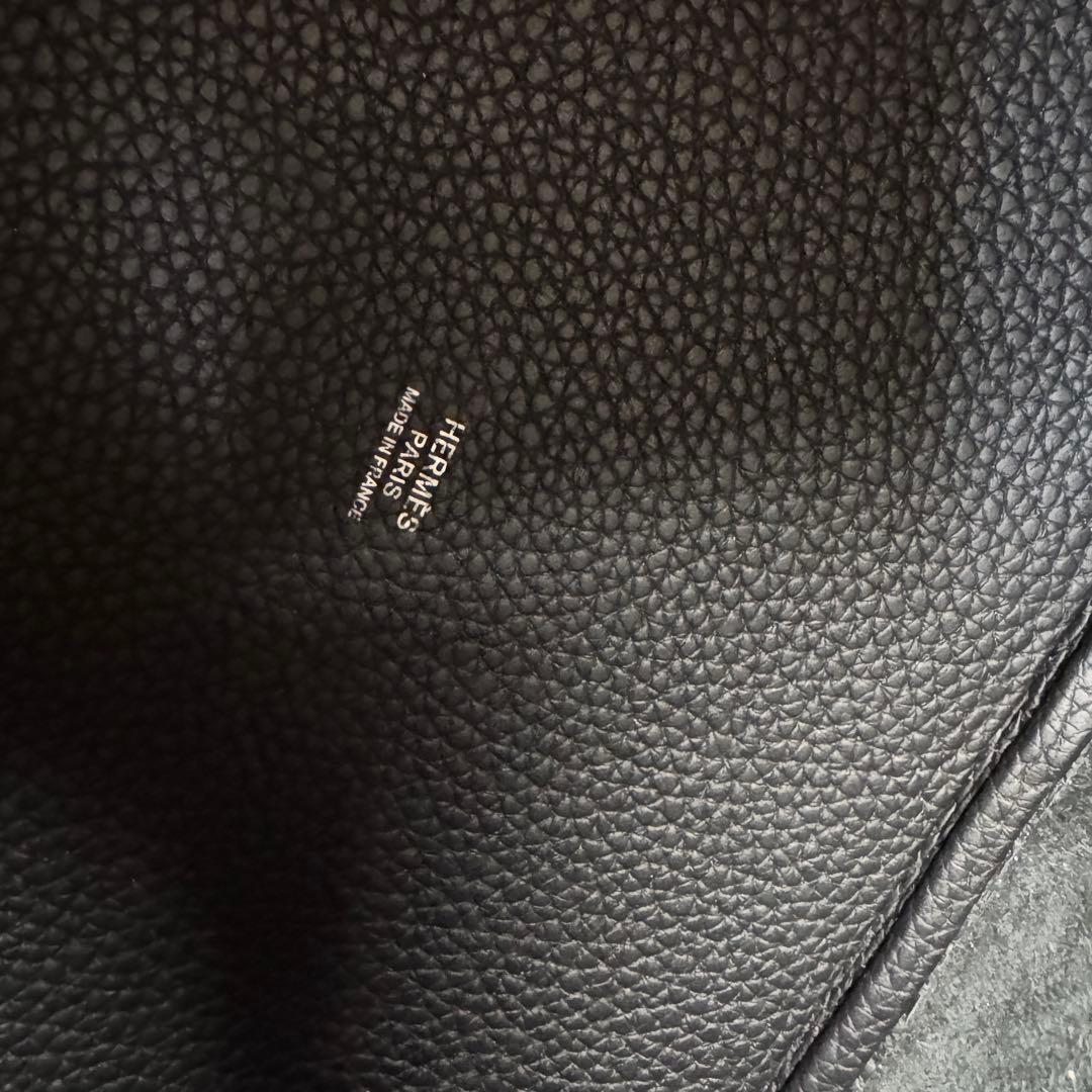 Hermes Picotin Lock MM Noir Black Taurillon Clemence Handbag — view 8