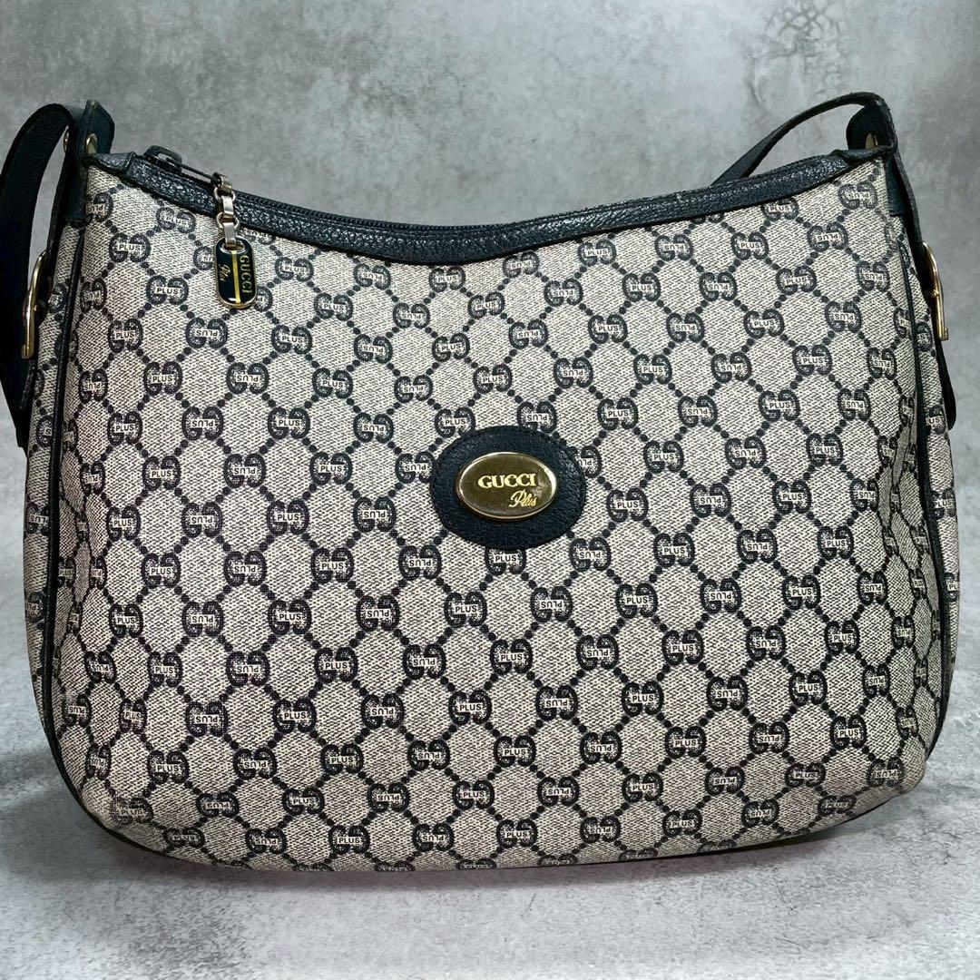 Gucci GG Shoulder Bag Navy Beige Leather Logo — view 2