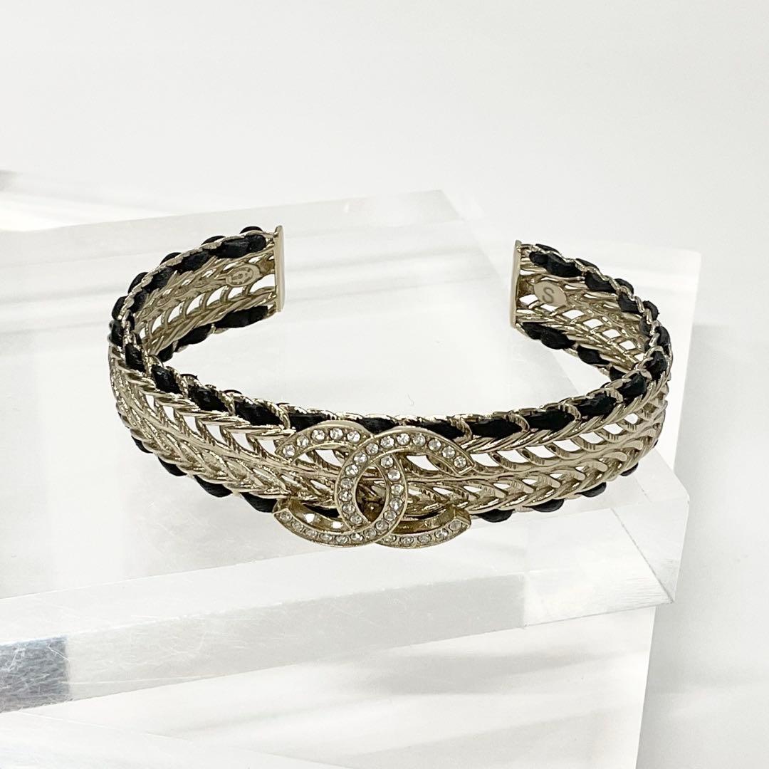 Chanel CC Logo Bangle Rhinestone Leather Bracelet Gold — view 2