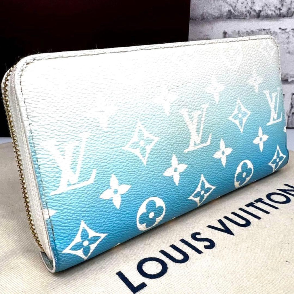 Louis Vuitton Monogram Giant Zippy Wallet by the Pool — view 2