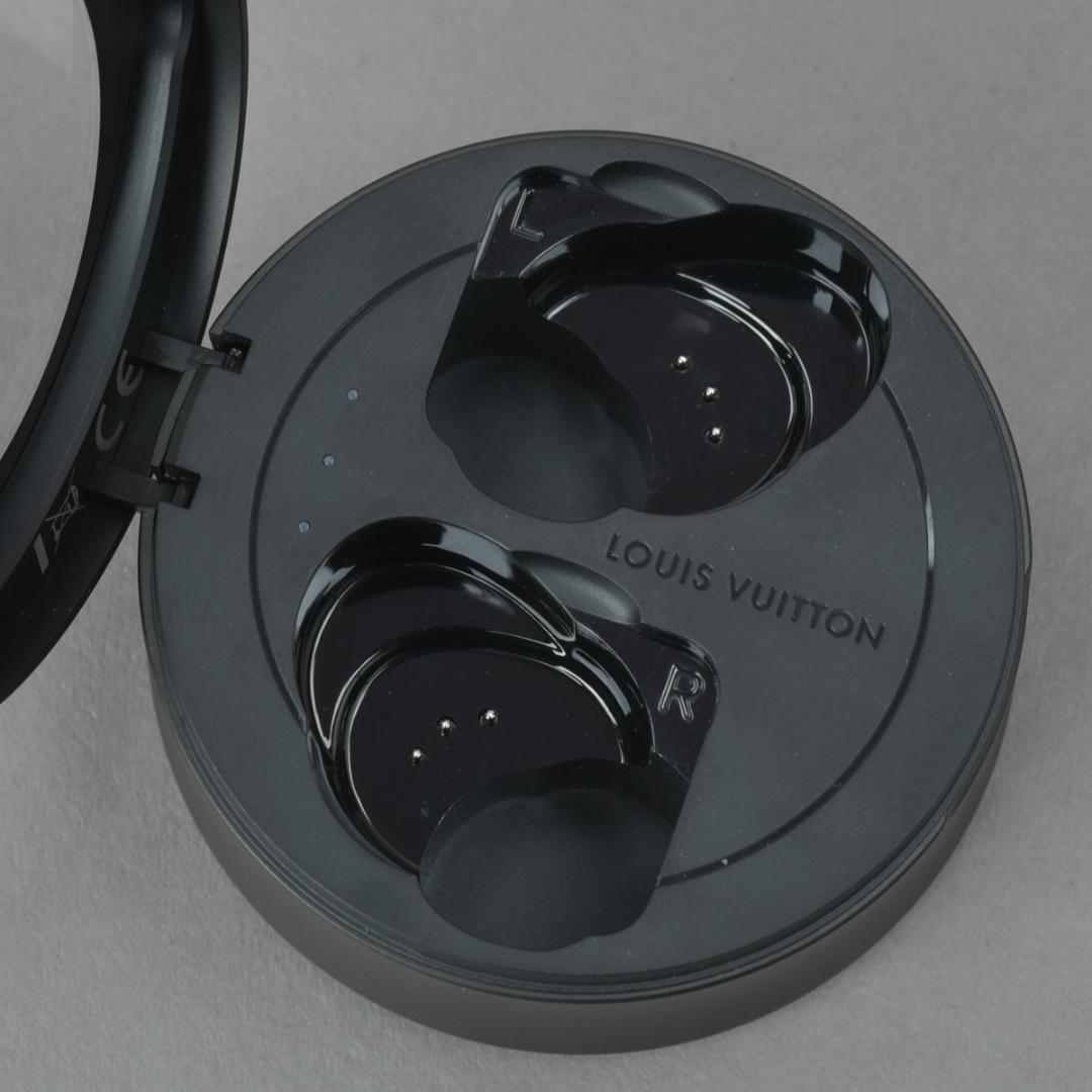 Louis Vuitton Horizon Wireless Earphones Confirmed Monogram Black Shoulder — view 8