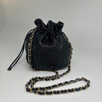 Chanel Drawstring Shoulder Bag Black Gold — view 4