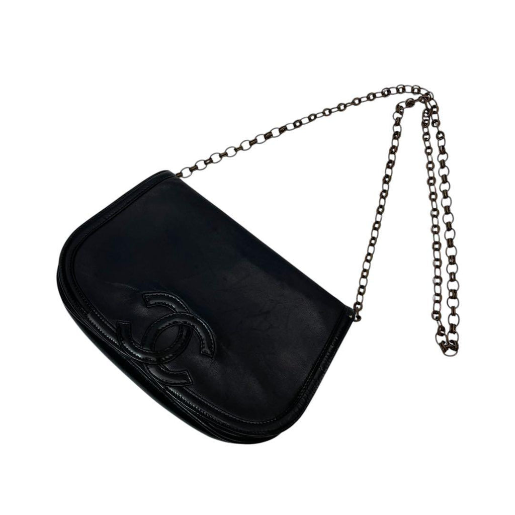 Chanel Lambskin CC Logo Chain Shoulder Bag Black — view 3