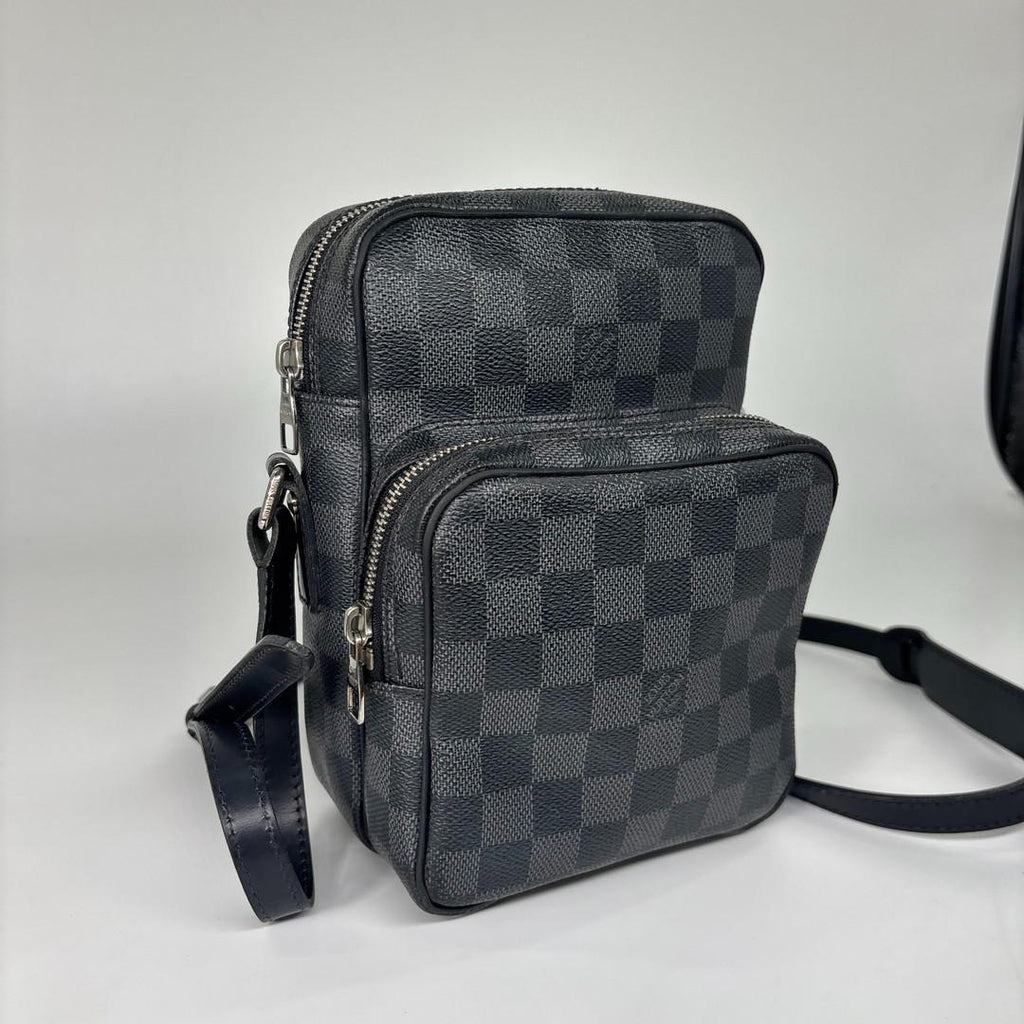 Louis Vuitton Super Damier Graphite Rem Shoulder Bag — view 3