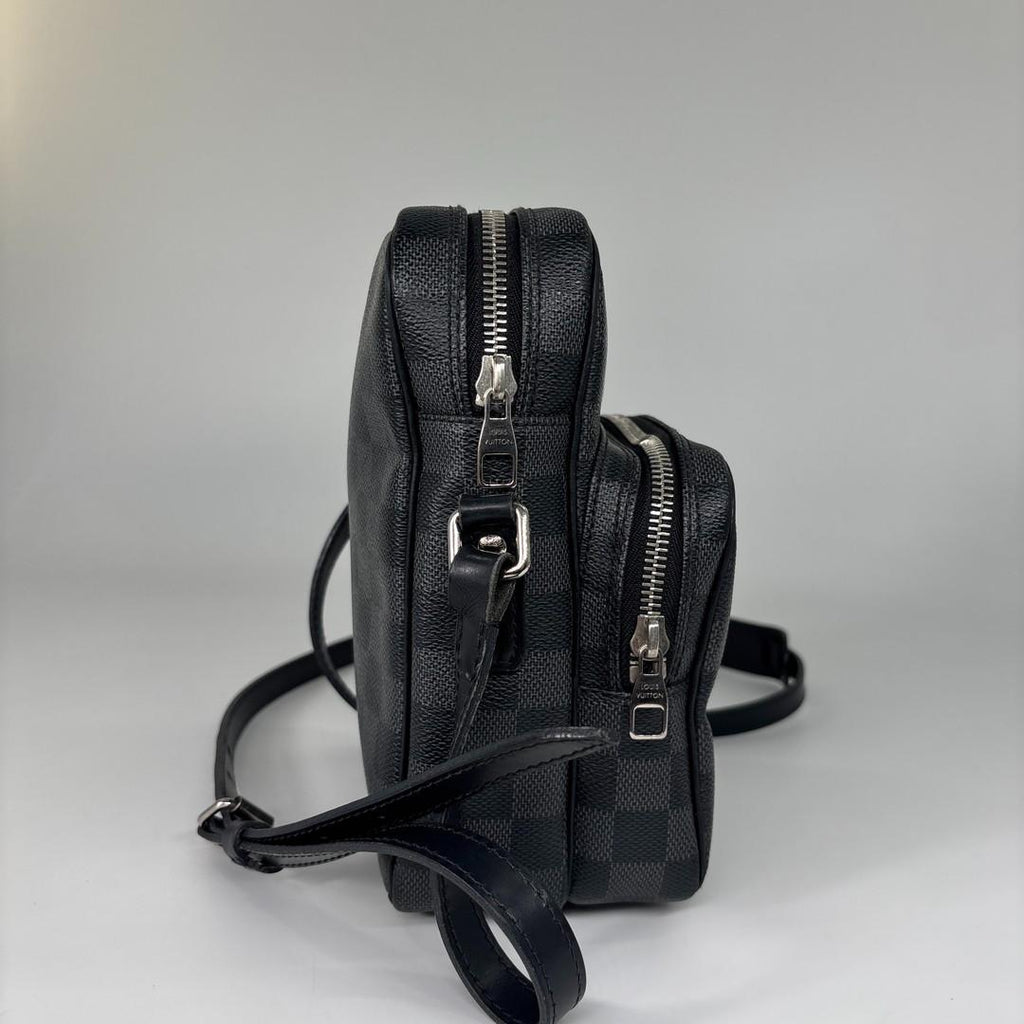 Louis Vuitton Super Damier Graphite Rem Shoulder Bag — view 4