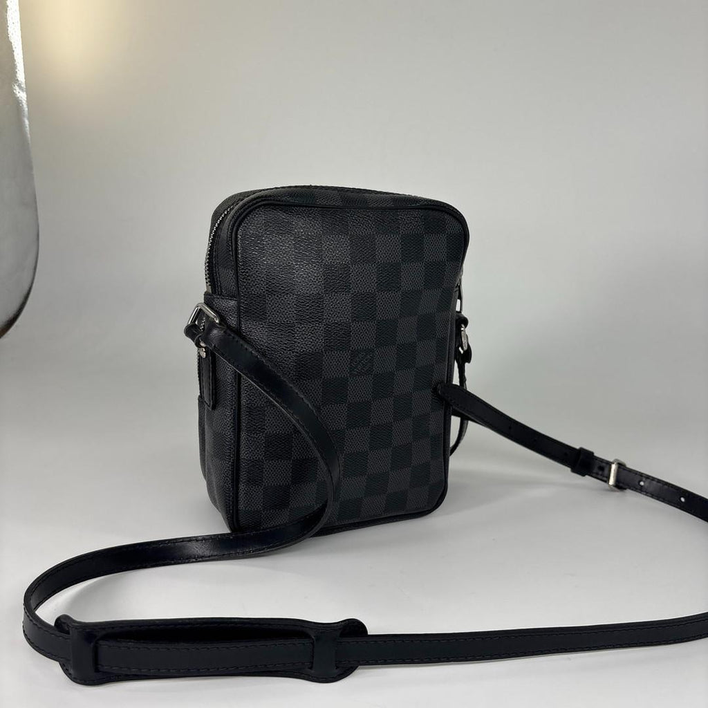 Louis Vuitton Super Damier Graphite Rem Shoulder Bag — view 5