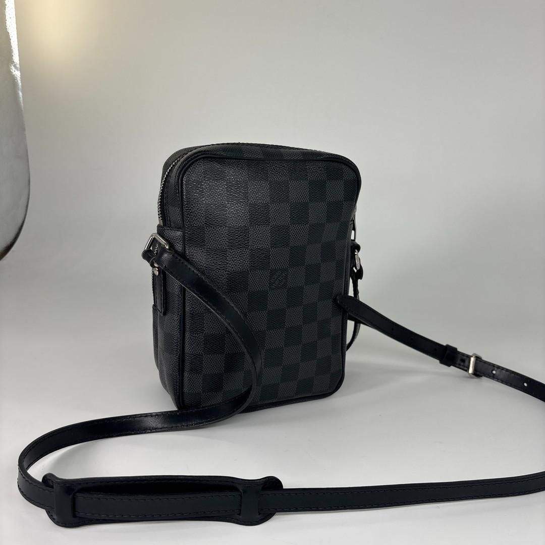 Louis Vuitton Super Damier Graphite Rem Shoulder Bag — view 5