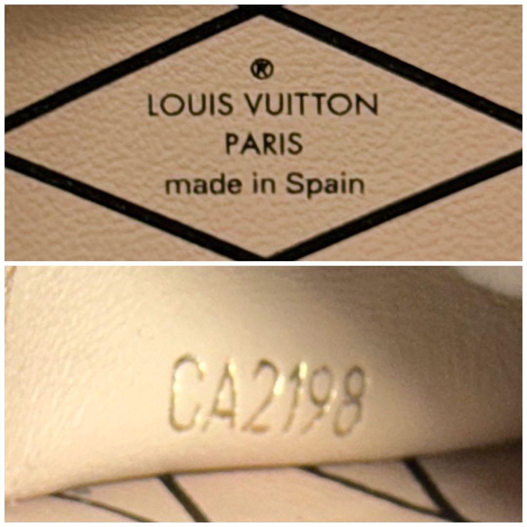 Louis Vuitton Micro Boite Chapeau Monogram Coin Purse — view 8