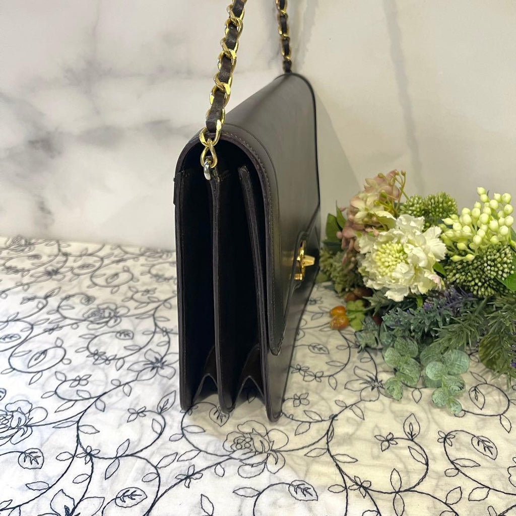 Chanel Vintage Turnlock Chain — view 7