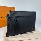 Louis Vuitton LV Aerogram Takeoff Pouch Clutch — view 3