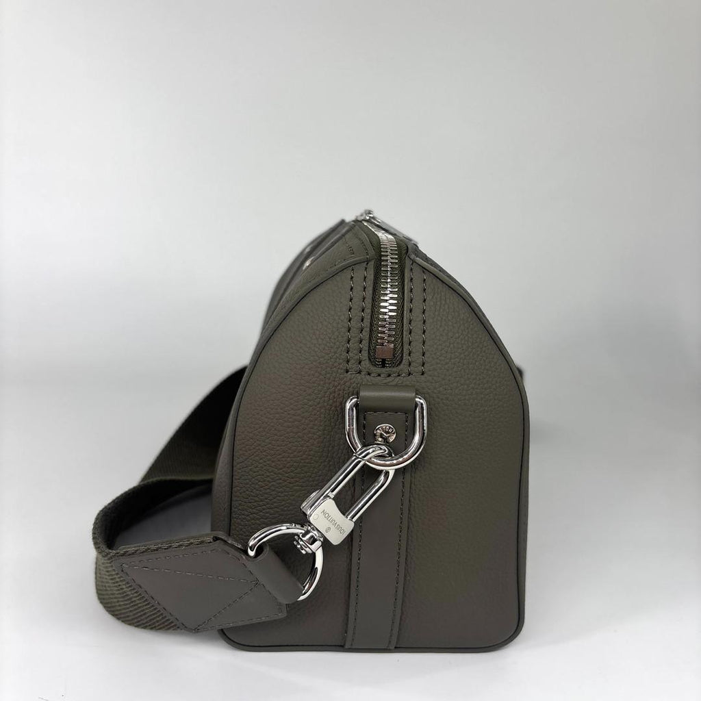 Louis Vuitton IC Aerogram City Keepall Shoulder — view 4