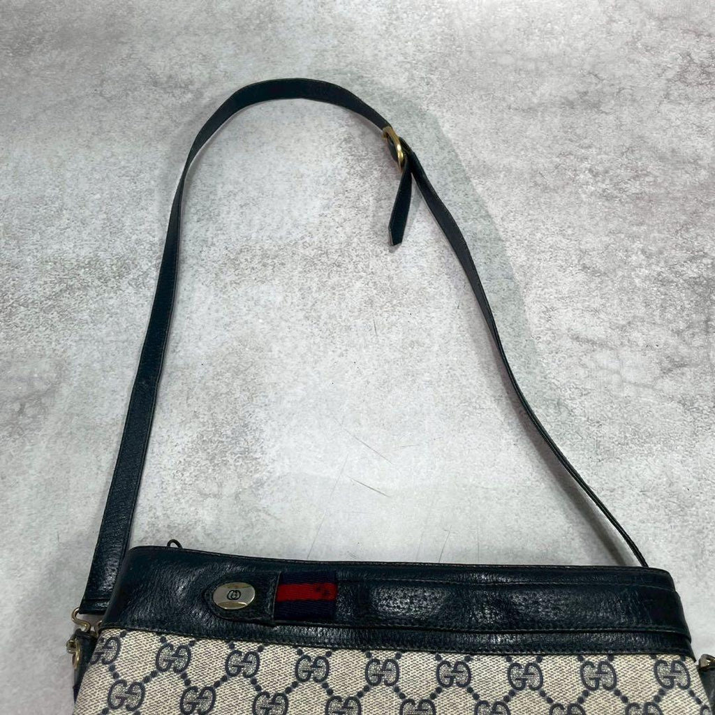Gucci GG Sherry Line Shoulder Bag Navy Leather — view 4
