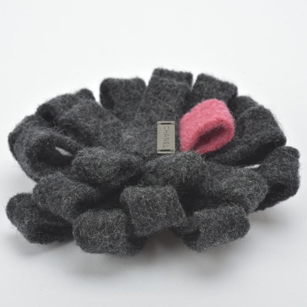 Chanel Flower Brooch Corsage Tweed Gray Black — view 3