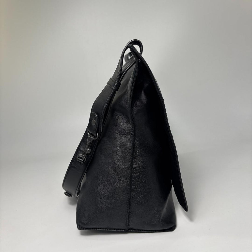 Bottega Veneta Super Shoulder Bag Leather Intrecciato Black — view 4