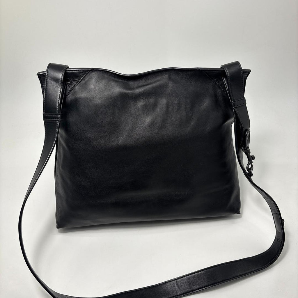 Bottega Veneta Super Shoulder Bag Leather Intrecciato Black — view 5