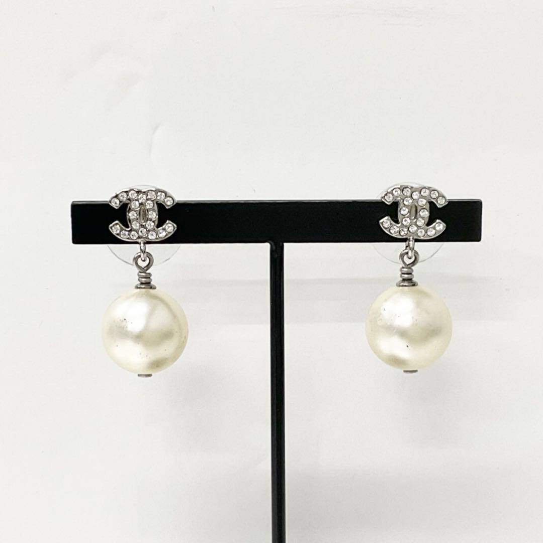 Chanel Earrings CC Logo Rhinestone Pearl Silver — view 6