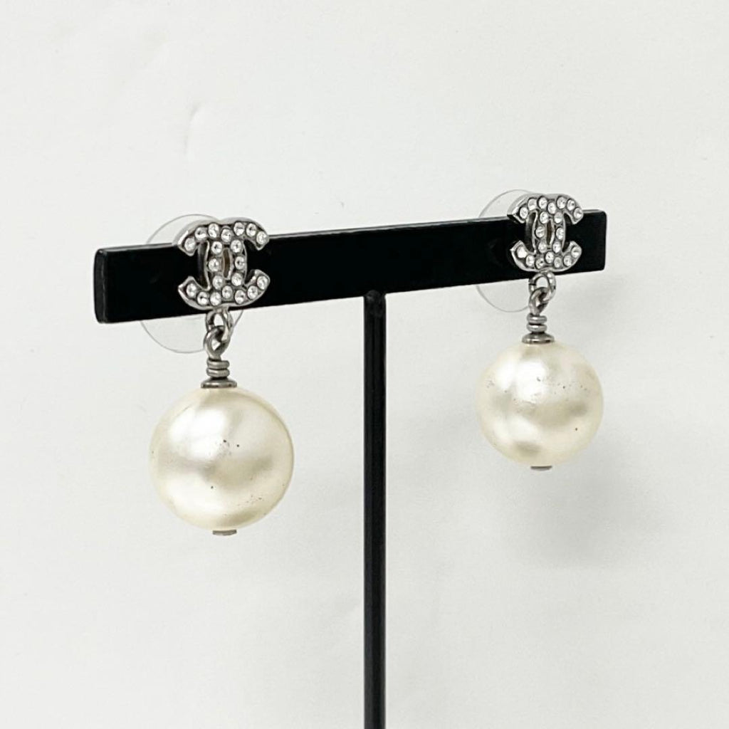 Chanel Earrings CC Logo Rhinestone Pearl Silver — view 7
