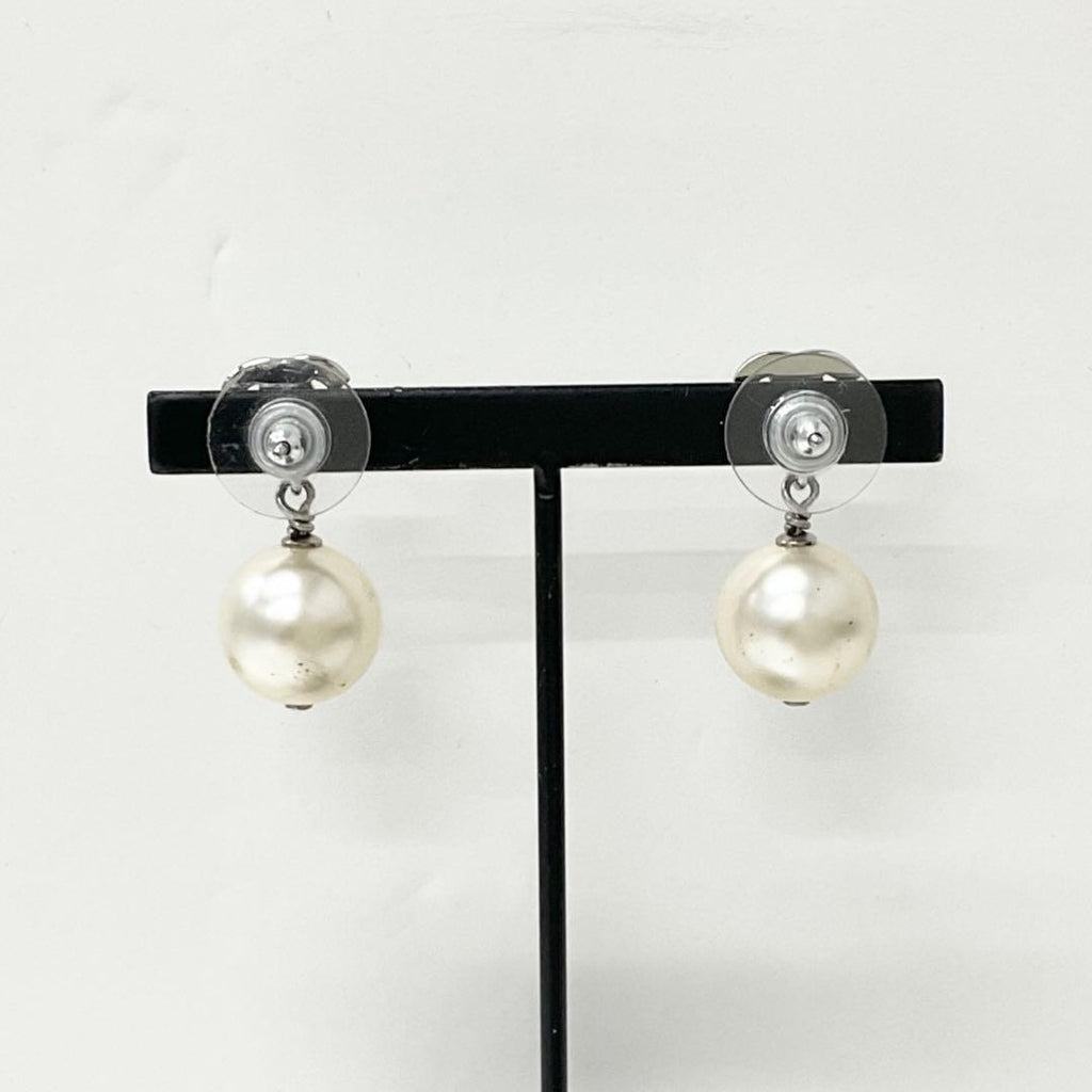 Chanel Earrings CC Logo Rhinestone Pearl Silver — view 8