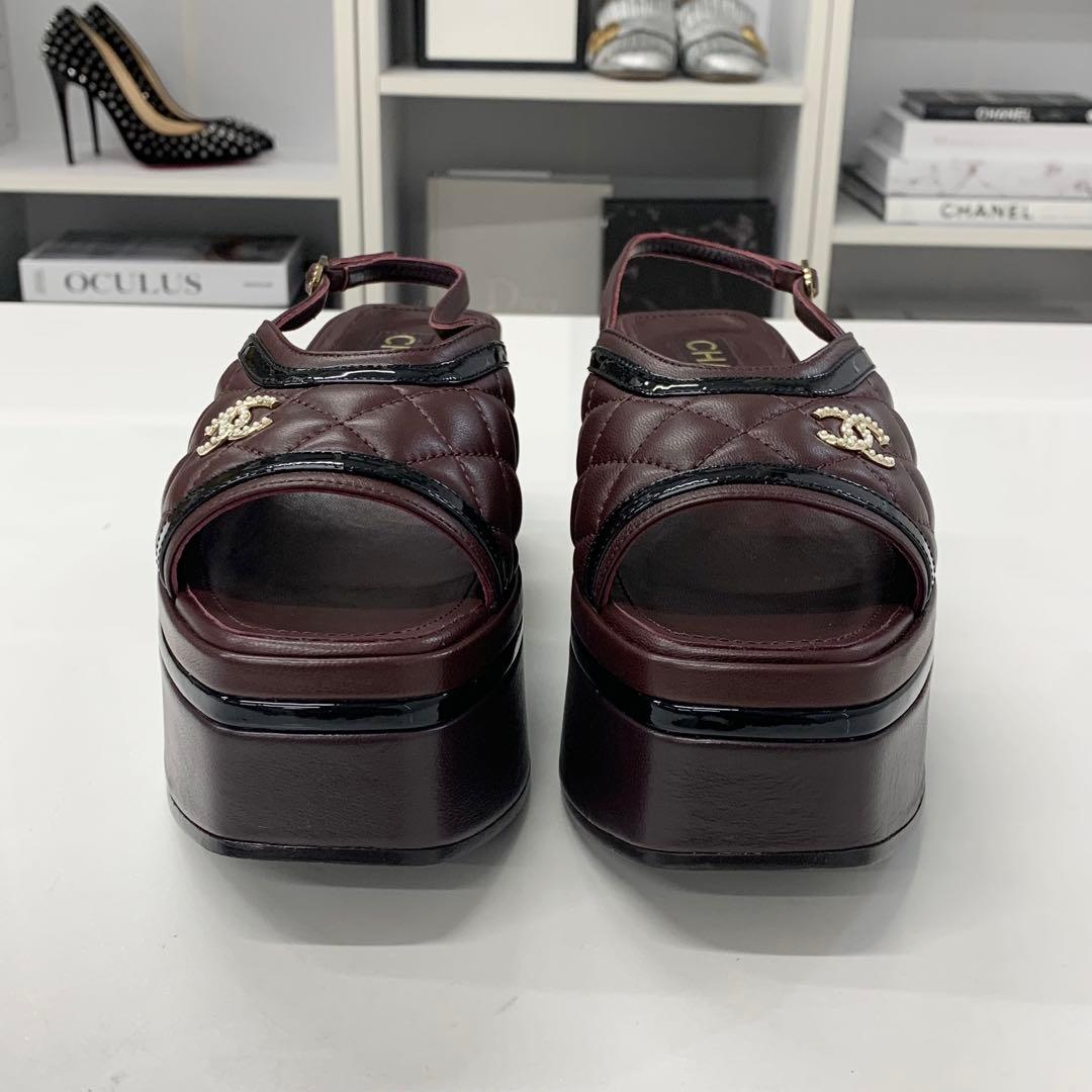 Chanel CC Logo Leather Quilted Ring Back Sandals Brown — view 5