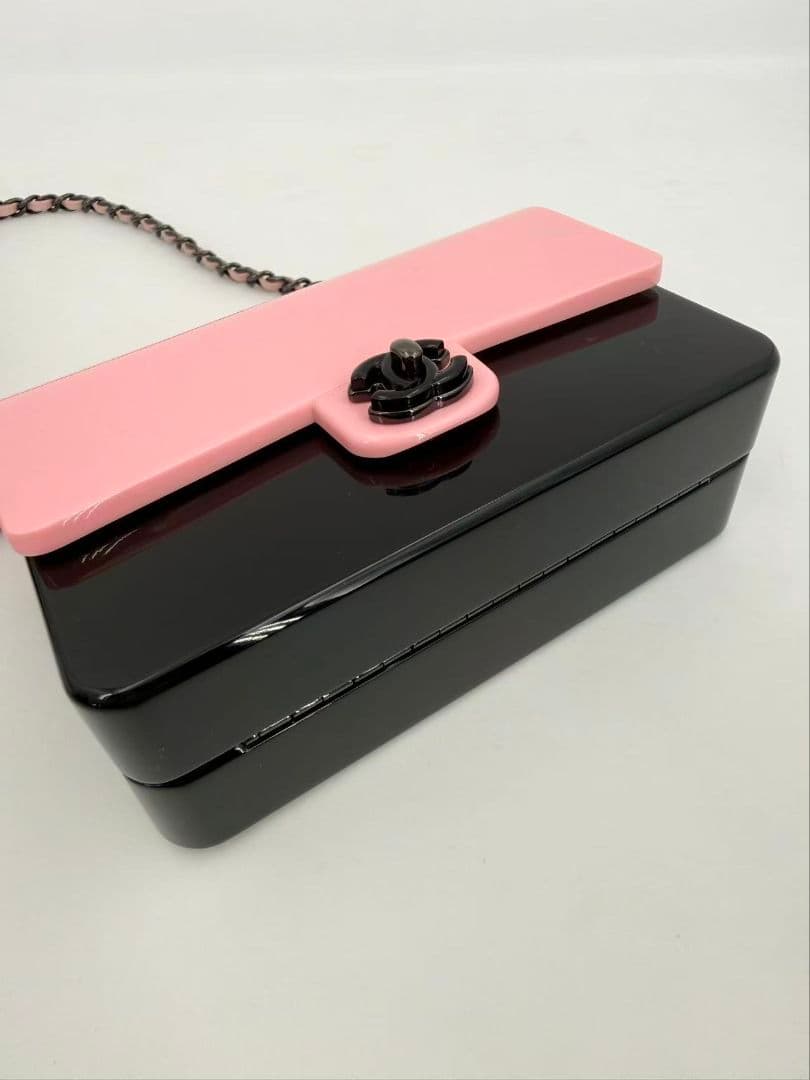 Chanel Bicolor Acrylic Flap Bag Pink — view 3