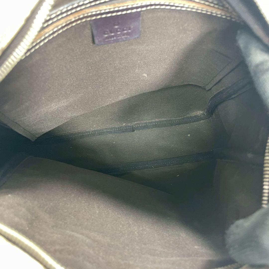 Gucci GG Shoulder Bag Brown Beige Leather Logo — view 5