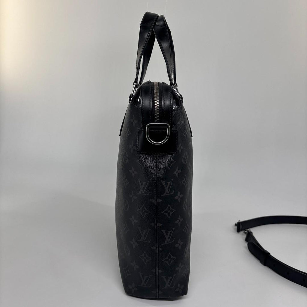 Louis Vuitton Super Monogram Eclipse Explorer Business — view 4