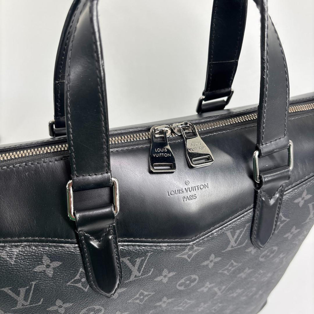 Louis Vuitton Super Monogram Eclipse Explorer Business — view 7