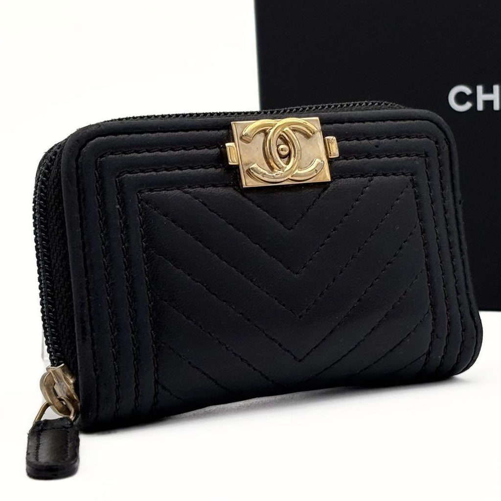 Chanel Boy She Blanc Coin Case Black Lambskin — view 9