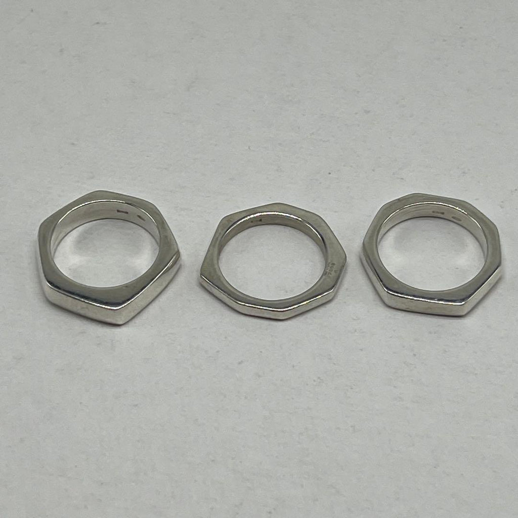 Gucci Nut Triple Strand Ring Silver — view 2