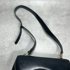 Gucci Shoulder Bag Black Leather Gold Logo — view 4