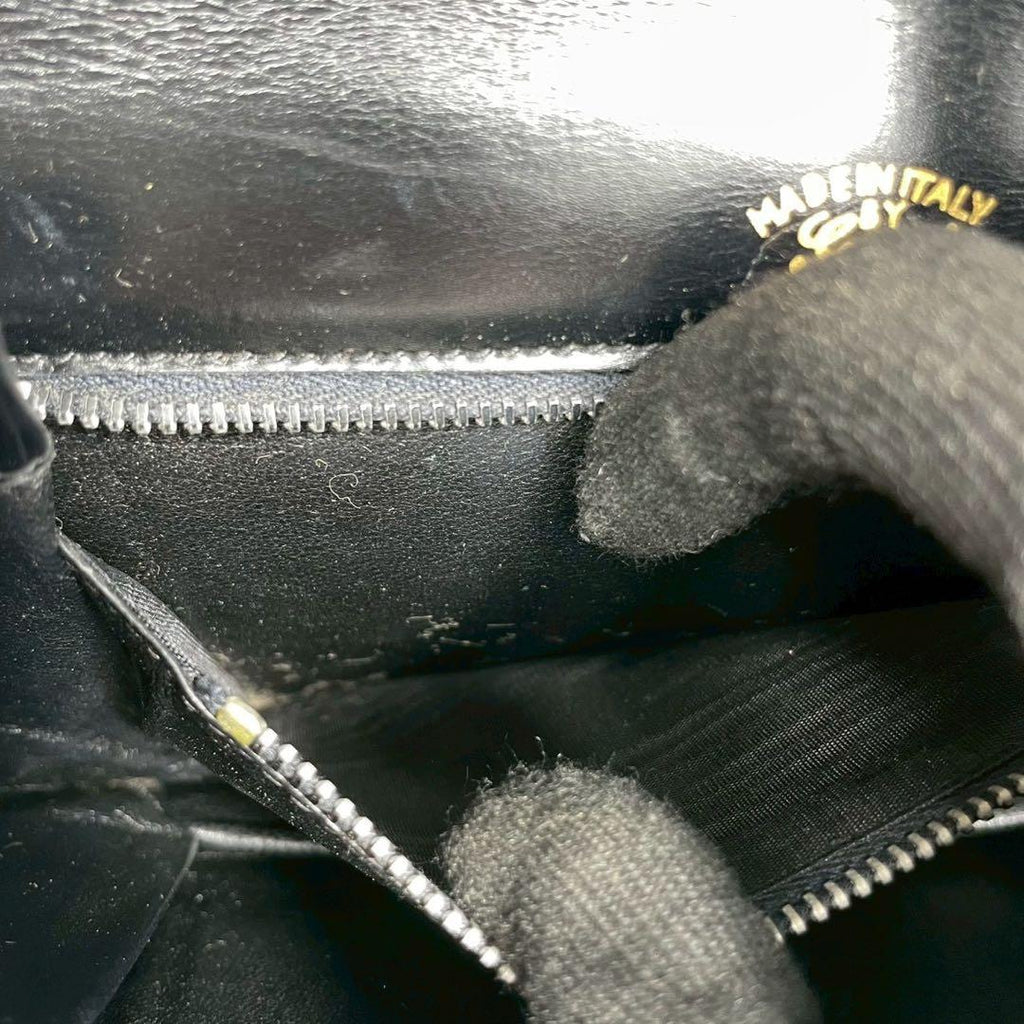 Gucci Shoulder Bag Black Leather Gold Logo — view 7