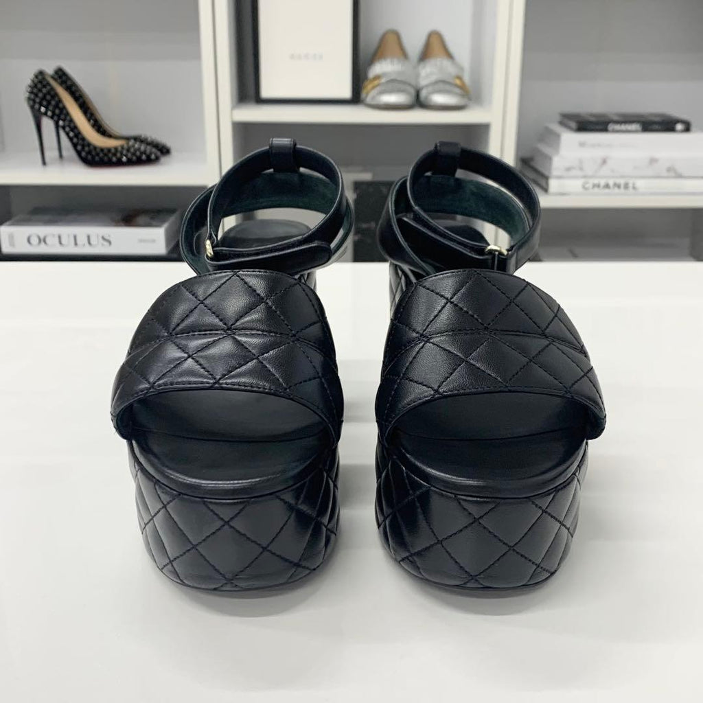 Chanel CC Logo Leather Quilted Strap Sandals Black — view 4