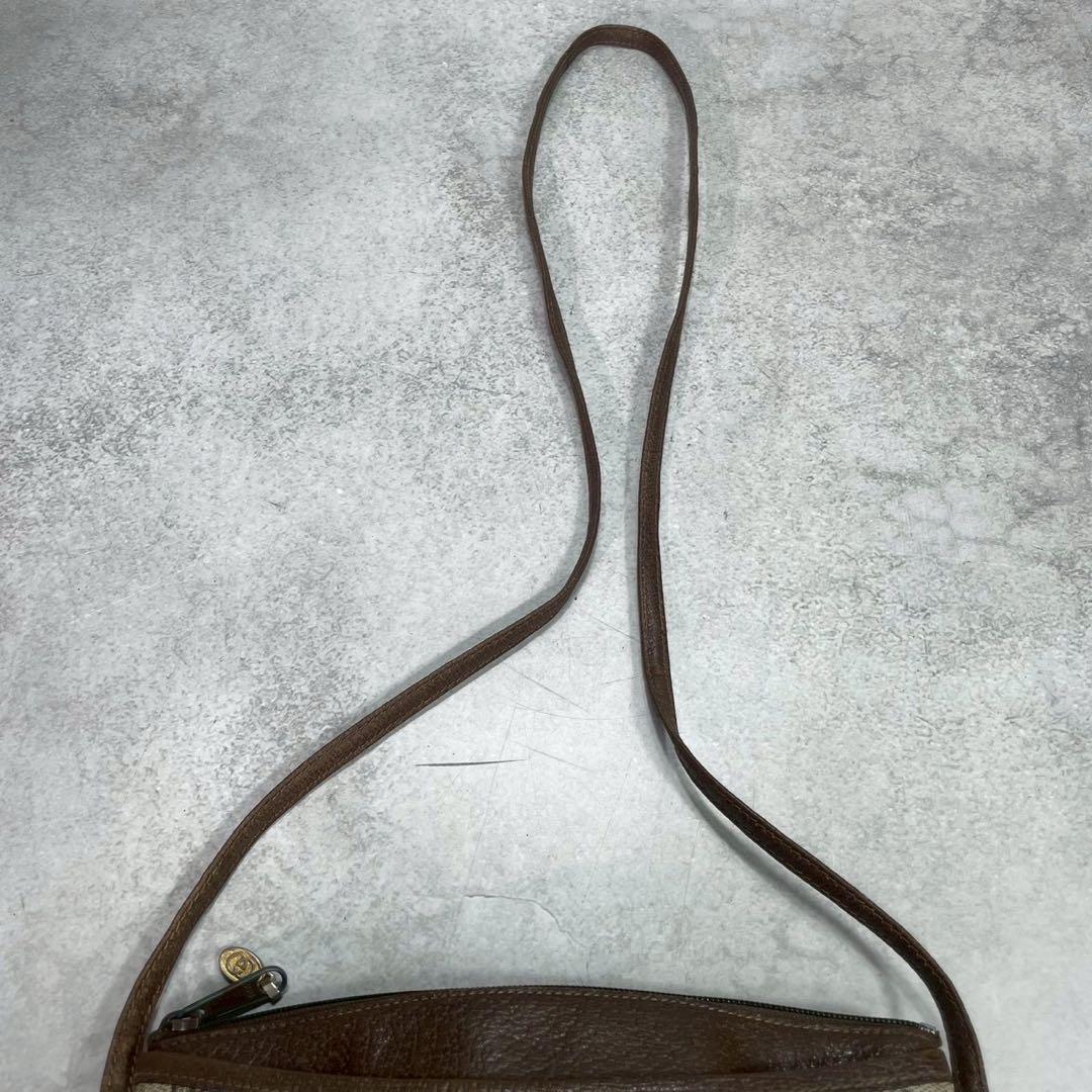 Gucci GG Shoulder Bag Brown Beige Leather — view 4