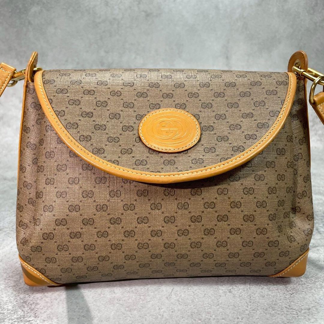 Gucci GG Shoulder Bag Brown Beige Logo Leather — view 2