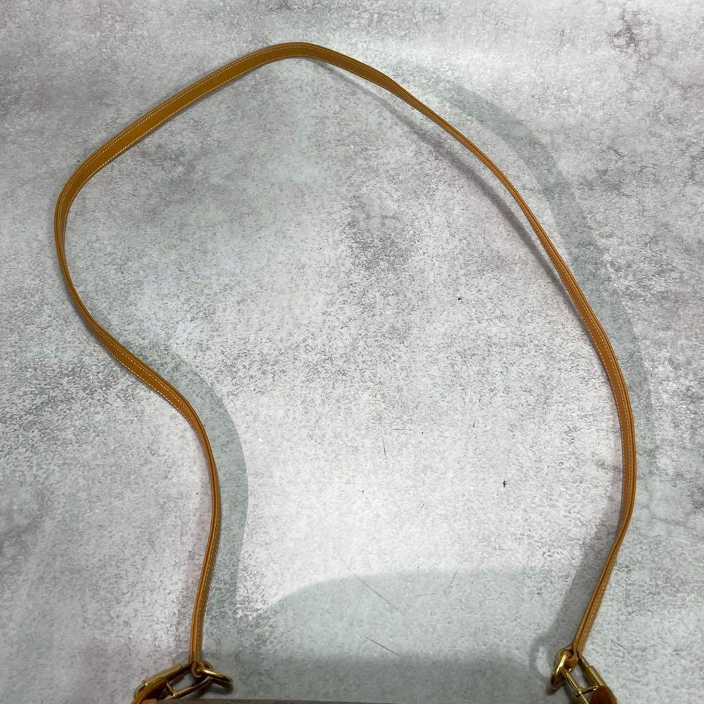 Gucci GG Shoulder Bag Brown Beige Logo Leather — view 4