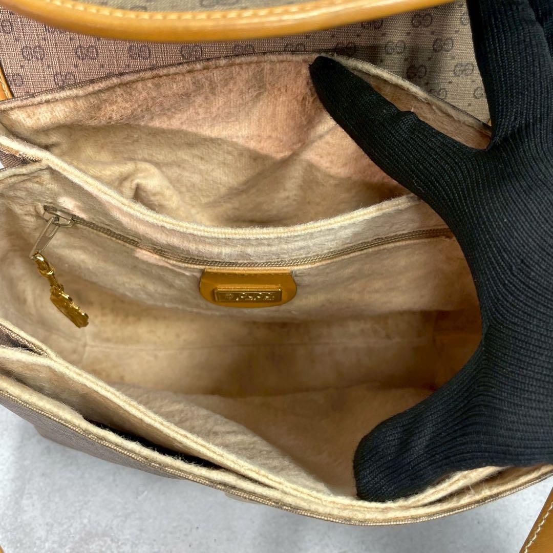 Gucci GG Shoulder Bag Brown Beige Logo Leather — view 5