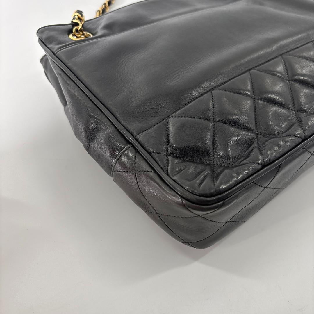 Chanel Lambskin Shoulder Bag Gold Black — view 9