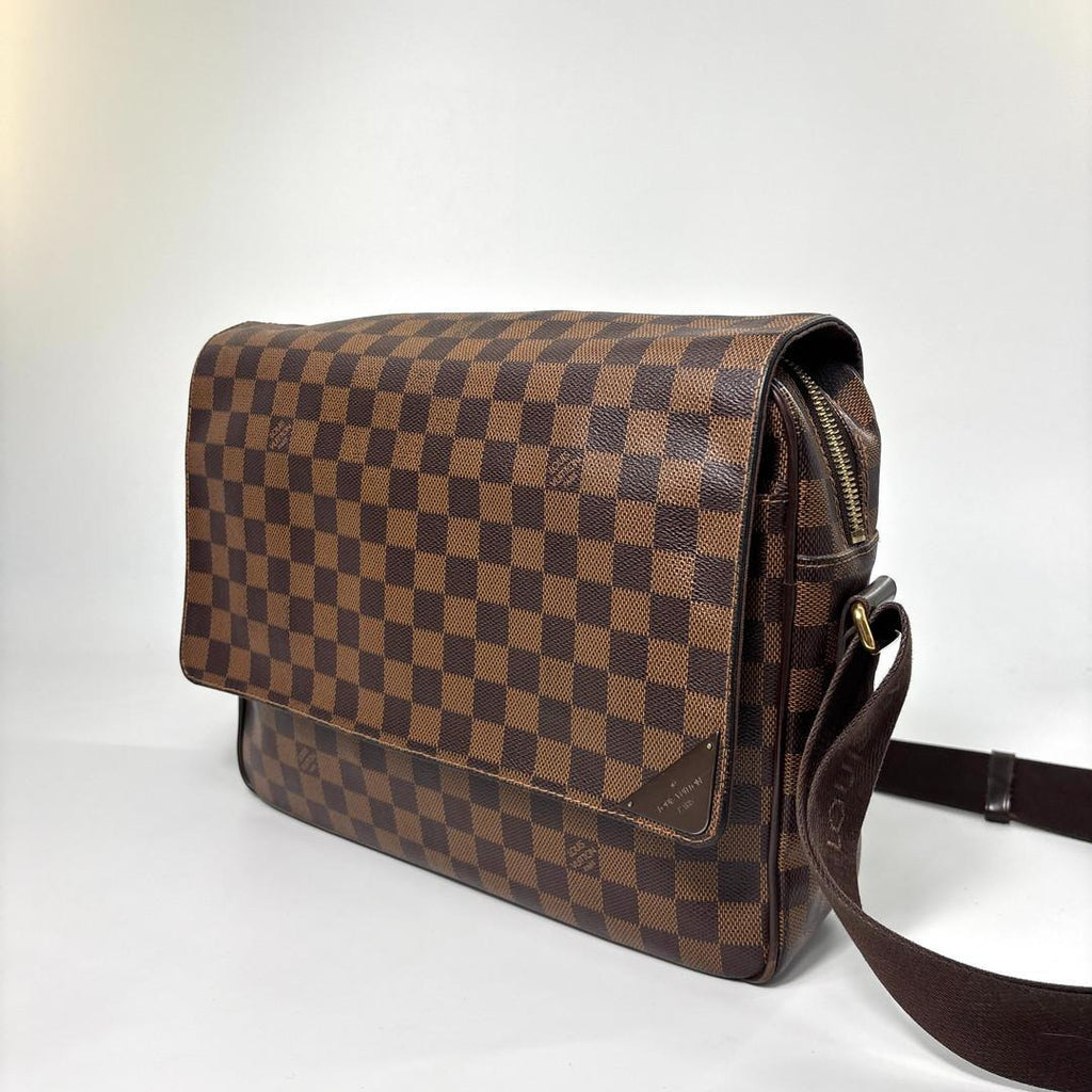 Louis Vuitton Damier Shelton MM Shoulder — view 2