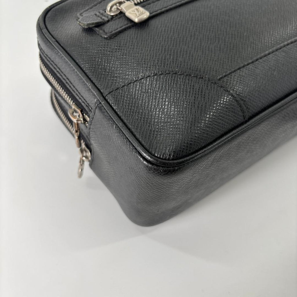 Louis Vuitton Taiga Pavel Second Bag Black — view 7