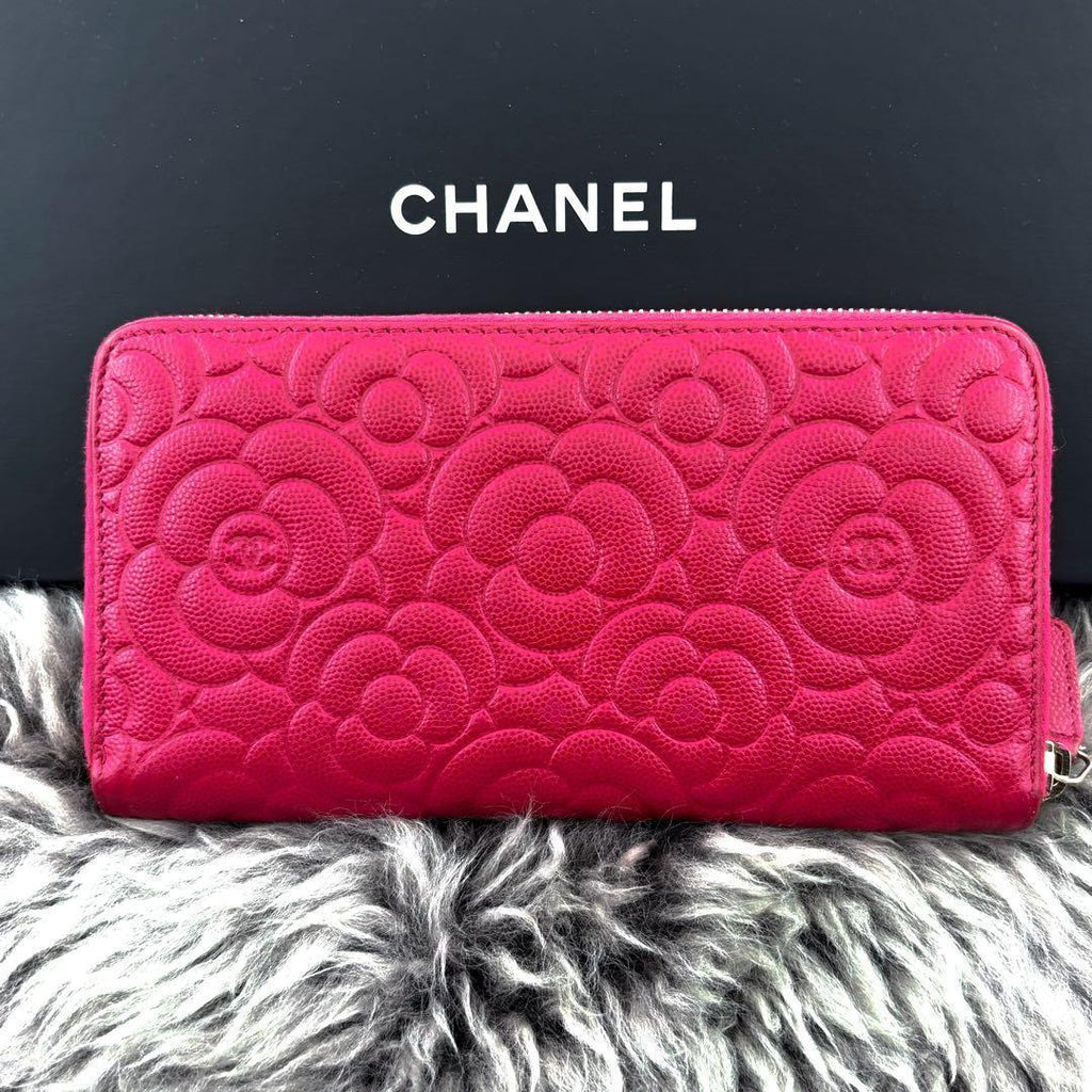 Chanel Wallet New Camellia Embossed Caviar — view 4