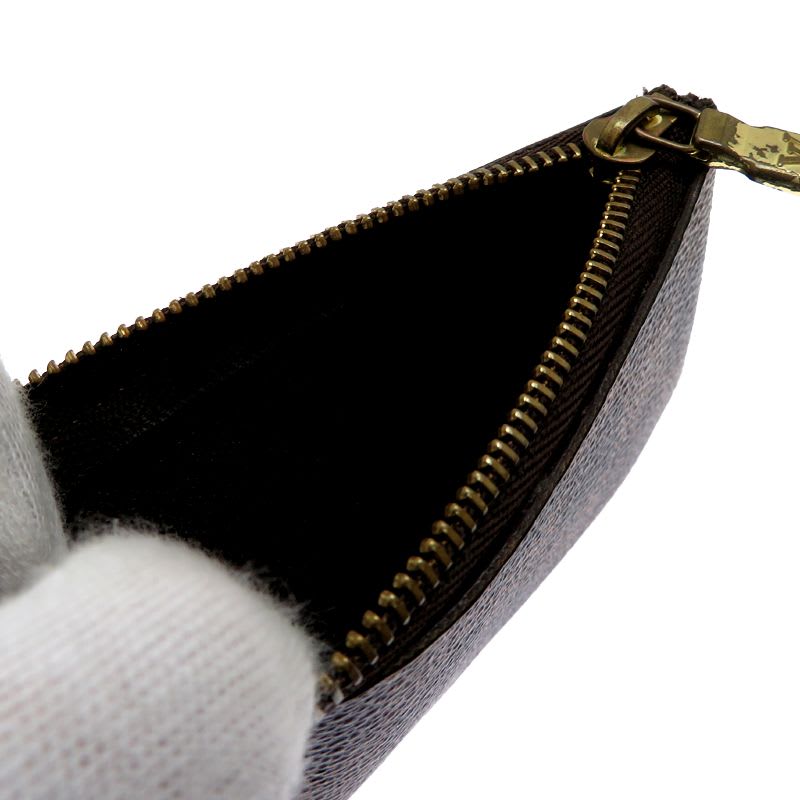 Louis Vuitton Key Case — view 5